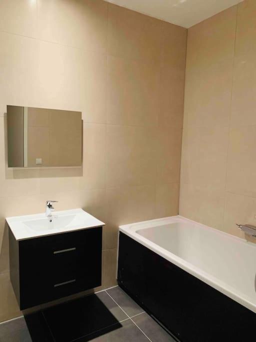 Stunning View Apt Free Parking Apartment Rotterdam Luaran gambar