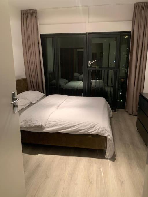 Stunning View Apt Free Parking Apartment Rotterdam Luaran gambar